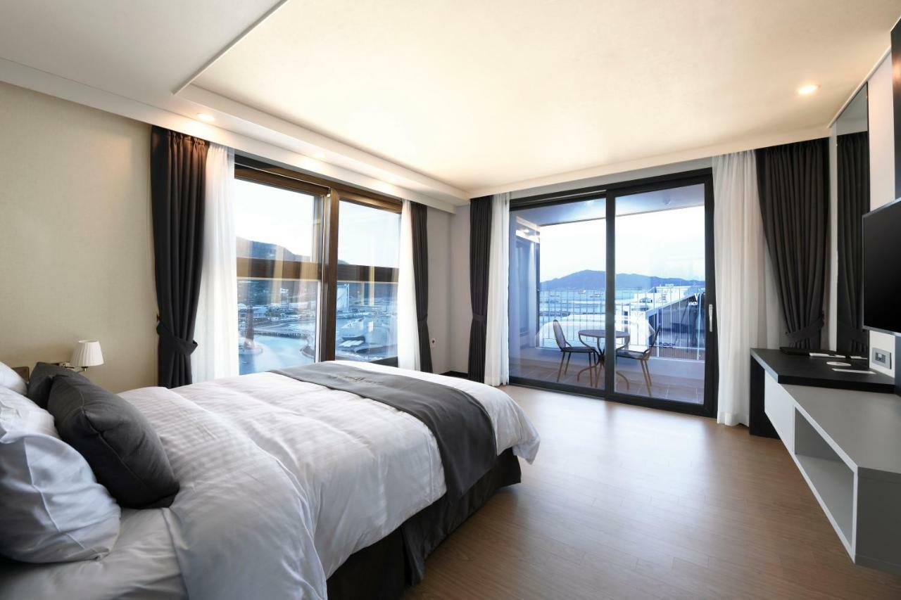 Utop Marina Hotel & Resort Yeosu Εξωτερικό φωτογραφία